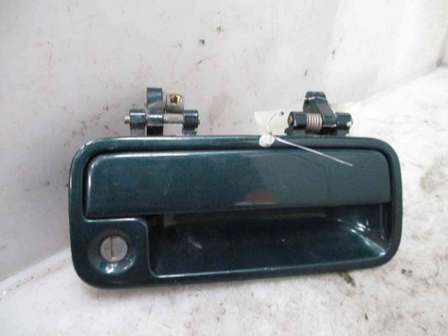 Poignee exterieure porte avant