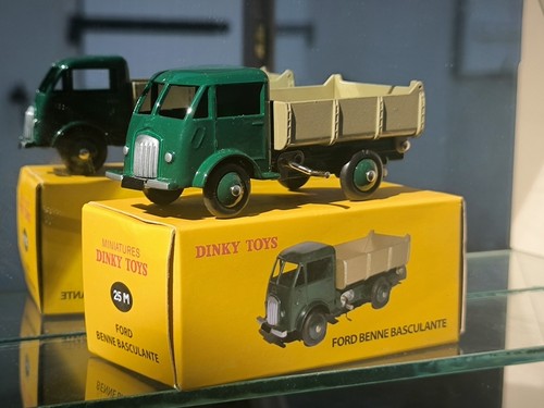 Dinky toys camion - m, ford