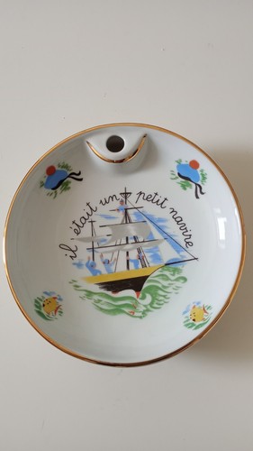 Ancienne assiette bouillie - ancienne, a