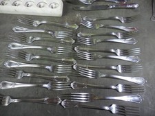 22 fourchettes guy degrenne 