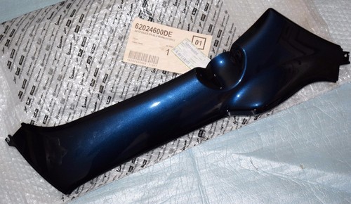 Carénage bas caisse droite - de,