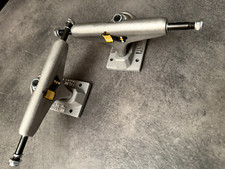 Paire de trucks de skateboard