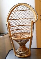 Fauteuil Emmanuelle miniature.