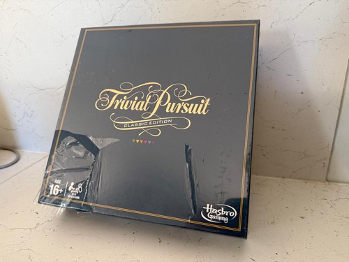 Trivial pursuit classic - trivial,