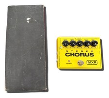 Pédale d'effets chorus