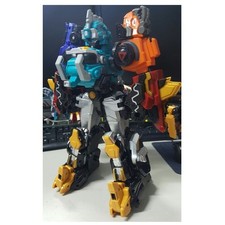 Dino Core Ultra D-Saber MAMMOTH Transforming Robot [USED ITEM]
