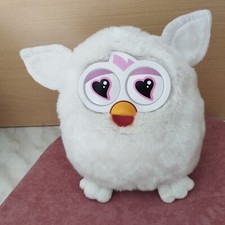 PELUCHE  FURBY BLANCHE YETI   HASBRO 2013 FAMOSA HAUT 22 cm aux oreilles