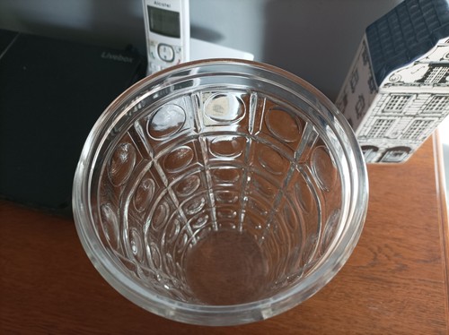Vase transparent très bon