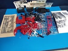 2 MAQUETTES  FORD GT POUR