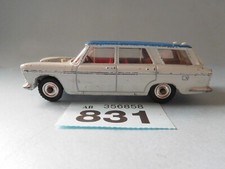 Dinky Toys 172 Fiat 2300 Station Wagon  (831)