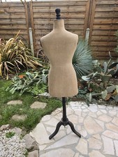 Mannequin couture bois