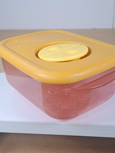 Tupperware vent serve cup - 1,