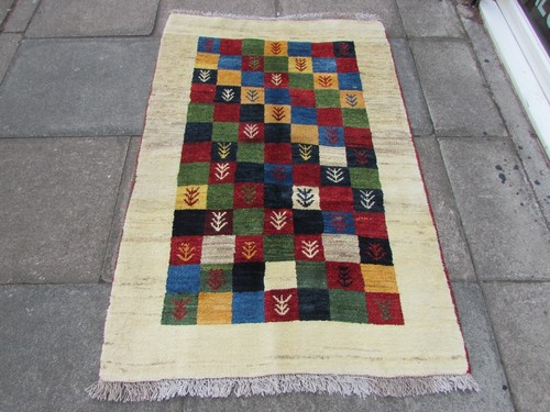 Tapis oriental tricoté - tapis,