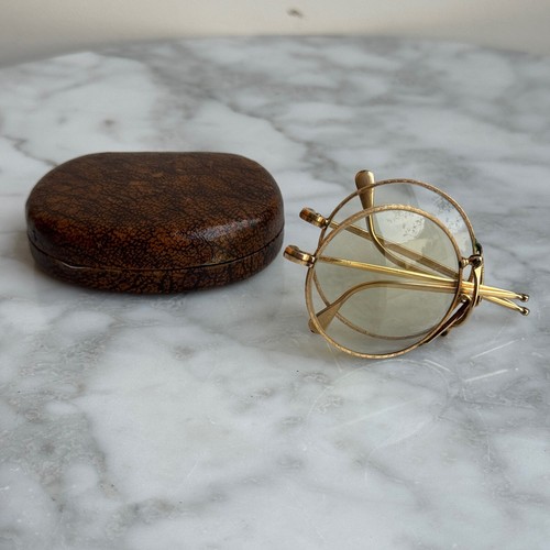 Paire lunettes de - lunettes,