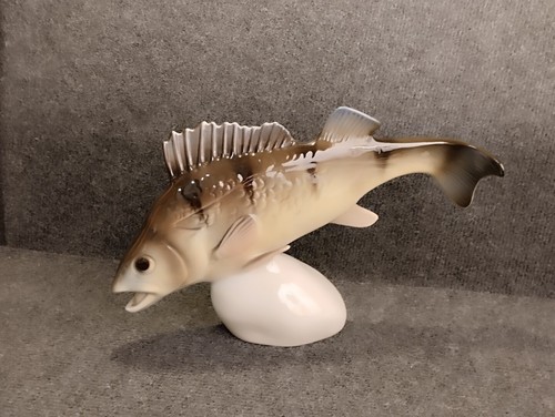 Beau poisson signé royal - royal, dux