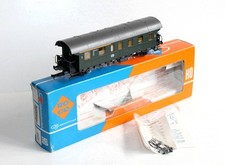 ROCO HO 4202 PASSENGER CAR MIXED TROMBLON 1 & 2nd Cl FITTED WAGON + LIGHTING