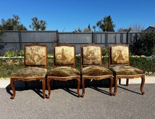 Suite de 4 chaises d’époque