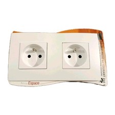 Double Prise De Courant 2P+T