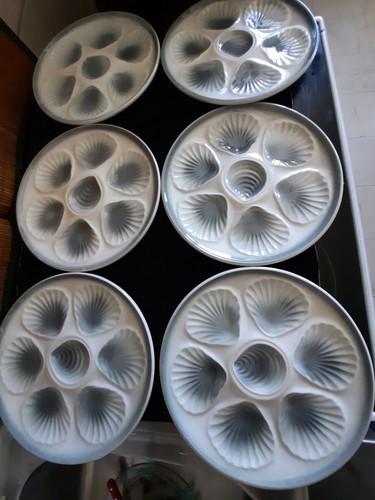 Lot assiettes à huîtres - de,