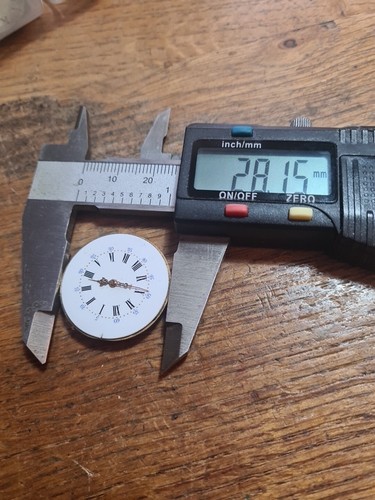 Mouvement montre col - mouvement,