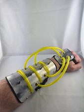 Gauntlet cybergoth à tuyaux