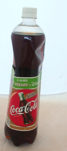 Coca cola bouteille pleine - -,