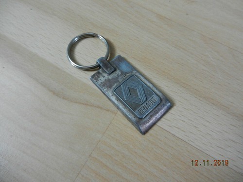 Vintage renault keychain - vintage, for