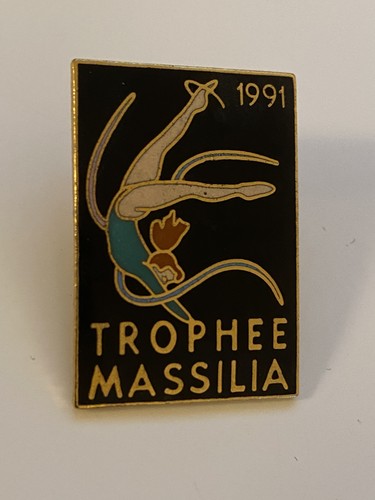 Pin gymnastique gym - pin's,