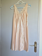 COMBINAISON DENTELLE  ET NYLON