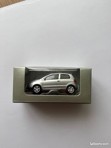 Miniature volkswagen - 1/64,