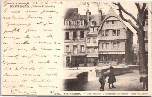 Guingamp sur la place - place, du