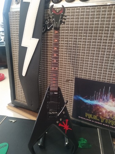 Kerry king axe v - -axe,