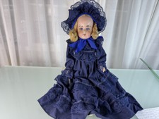 Ancienne poupée de collection