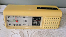 Réveil radio ancien jaune JAZ