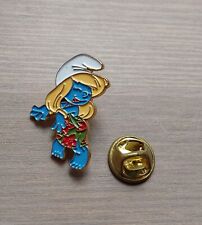 Pin's Smurf Smurf Smurfette Qui Danse PEYO 1991 IMPS BRUSSELS