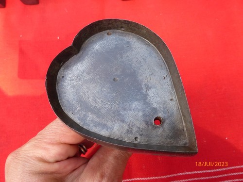 Emporte piece outil ancien - piece,