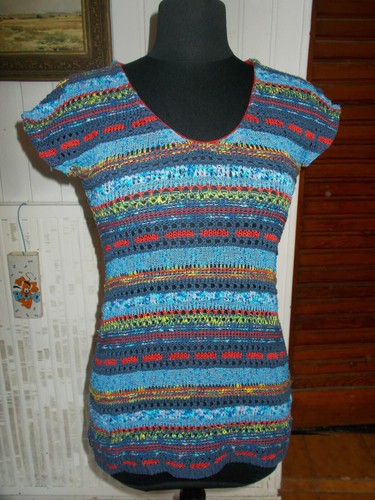 Joli petit pull - , maille