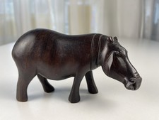 Figurine de collection en bois