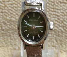 Montre Chanel neuve pour femme