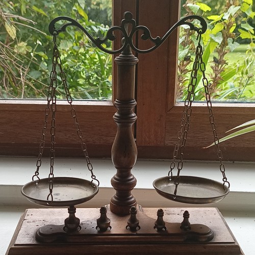 Balance ancienne mesure à - ancienne,