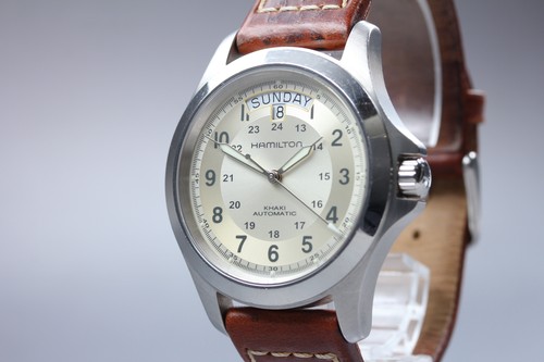 Presque comme neuve montre - [presque,