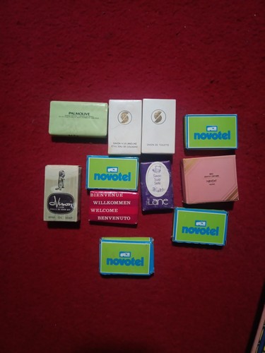 Lot savonnettes - 11,