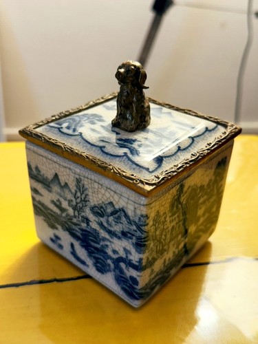 Boite bijoux figurine chien - boite,