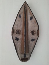 Masque africain bois sculpté style Pablo Picasso