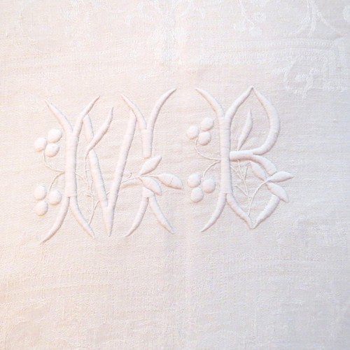 Grande nappe ancienne - nappe, damassee