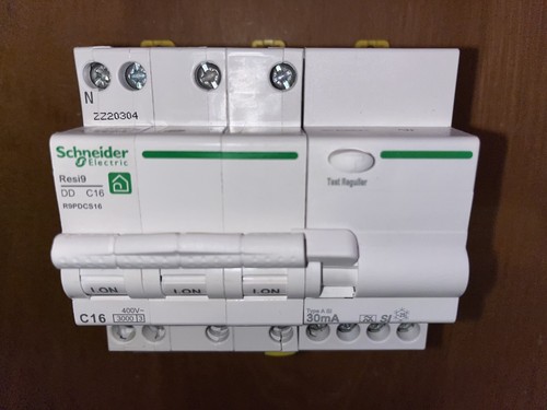 Disjoncteur differentiel tetra - disjoncteur,
