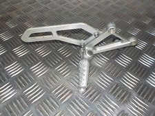 Aprilia RSV 1000  - 98 -