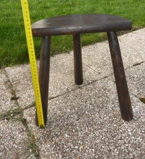Tabouret de traite tripode en