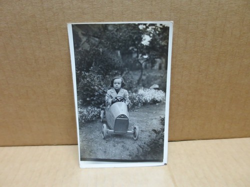Child pedal car - in,