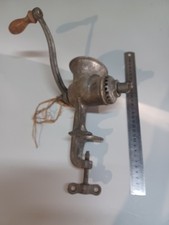 Ancien HACHOIR A VIANDE "